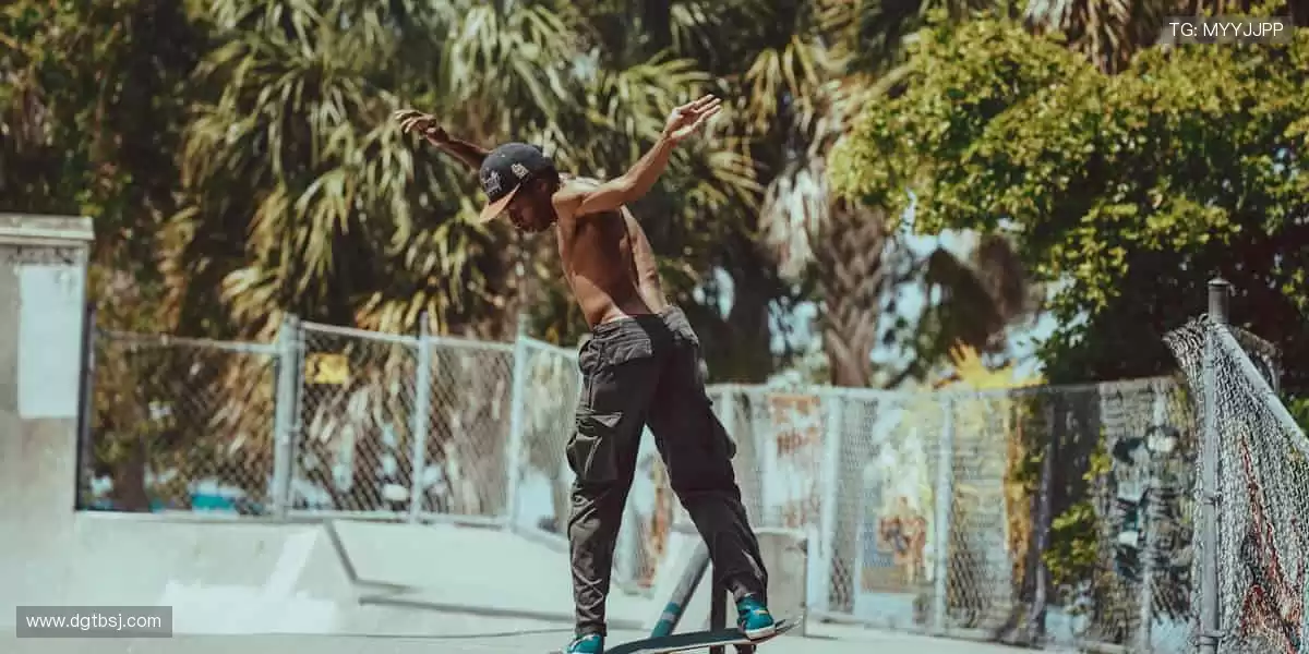 📱错过直播?精彩瞬间随时为你回放!